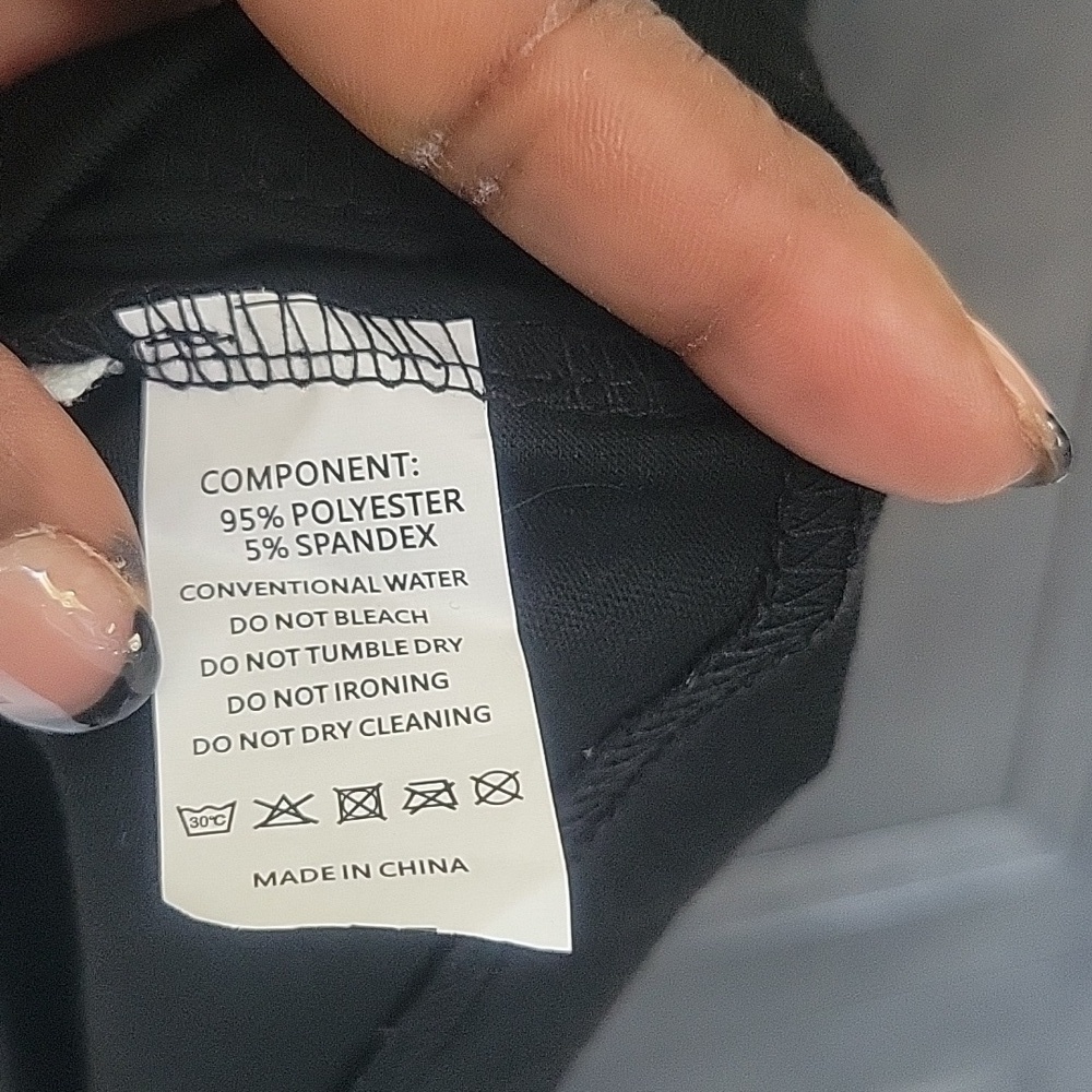 NWOT - A Baby is Brewing Ruched Maternity Tshirt - Picture 5 of 5